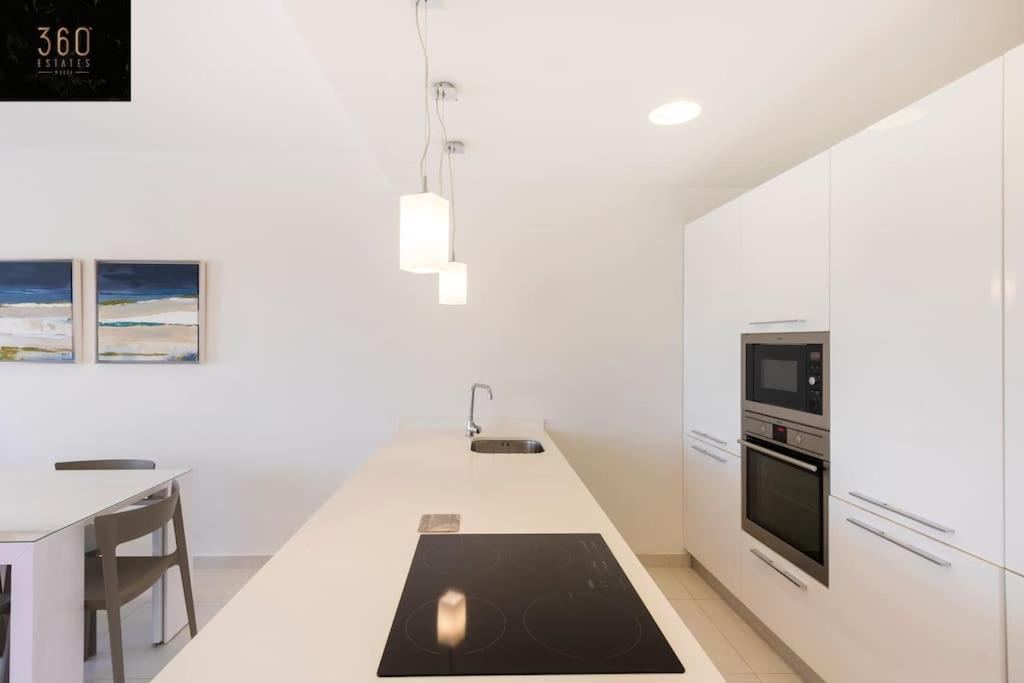 Modern 2Br Apt In The Quaint Village Of Marsaskala & Ac By 360 Estates Ngoại thất bức ảnh
