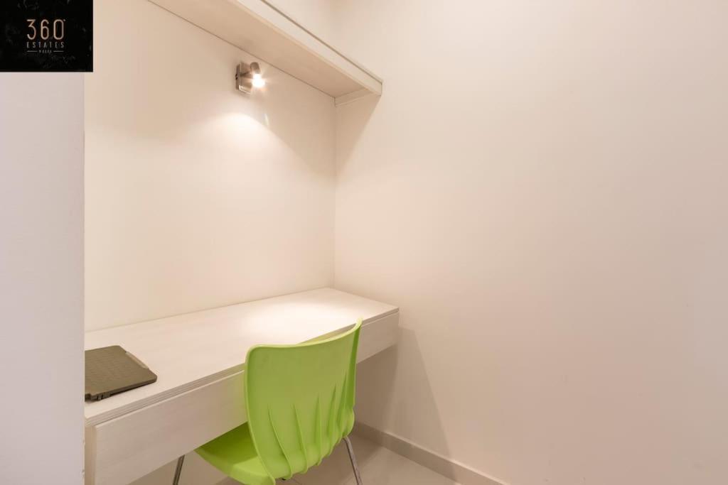 Modern 2Br Apt In The Quaint Village Of Marsaskala & Ac By 360 Estates Ngoại thất bức ảnh