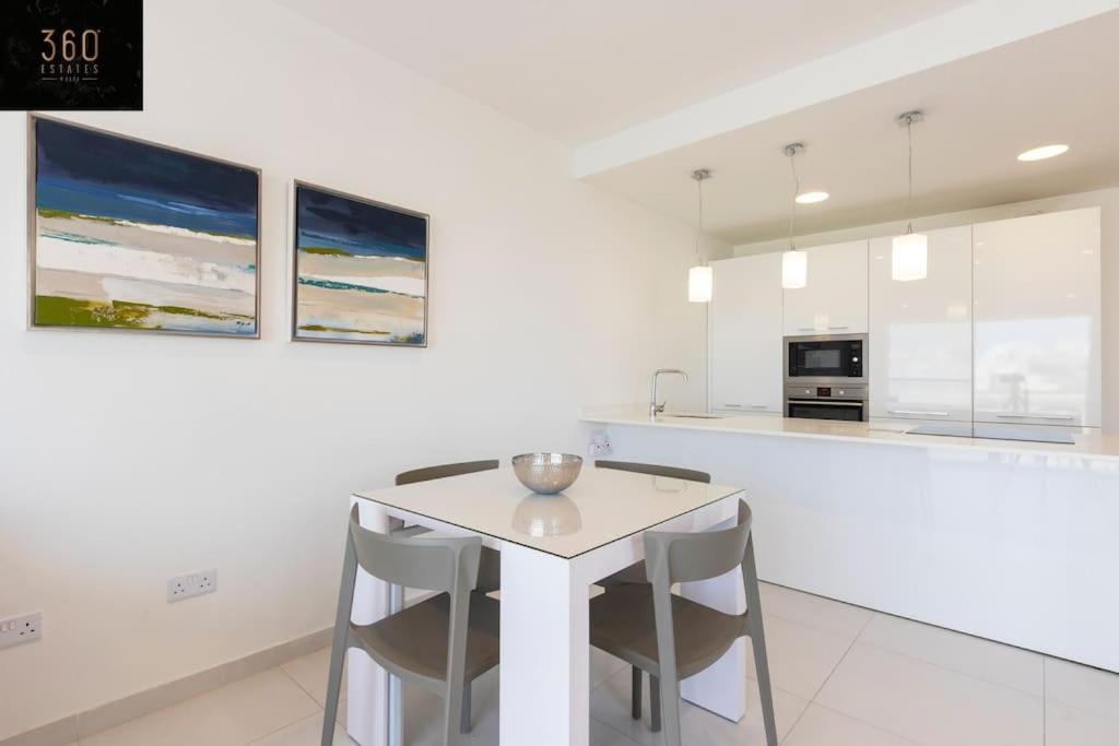 Modern 2Br Apt In The Quaint Village Of Marsaskala & Ac By 360 Estates Ngoại thất bức ảnh