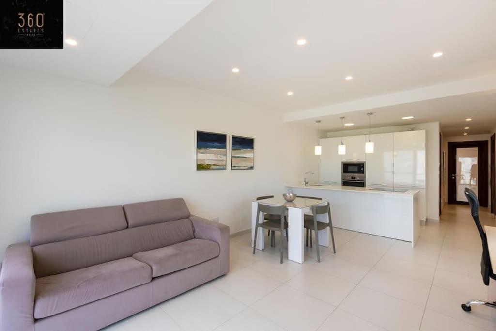 Modern 2Br Apt In The Quaint Village Of Marsaskala & Ac By 360 Estates Ngoại thất bức ảnh